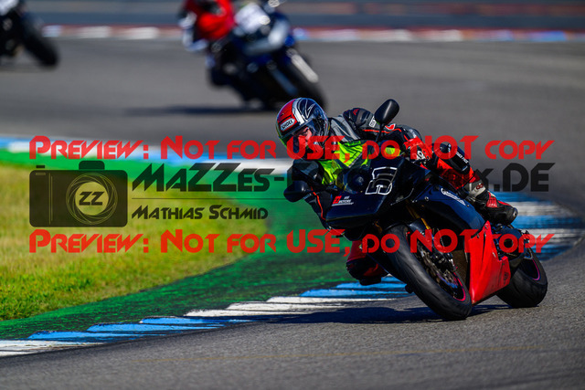 MaZZes_FotoMatrix_240520_6007705_9467 | INST