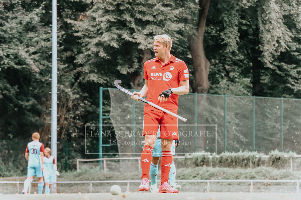 Herren_Bundesliga_02_F_RWK-UHC_21.09.25_Köln (28 von 471) | lanaschraderfotografie - Realisiert mit Pictrs.com