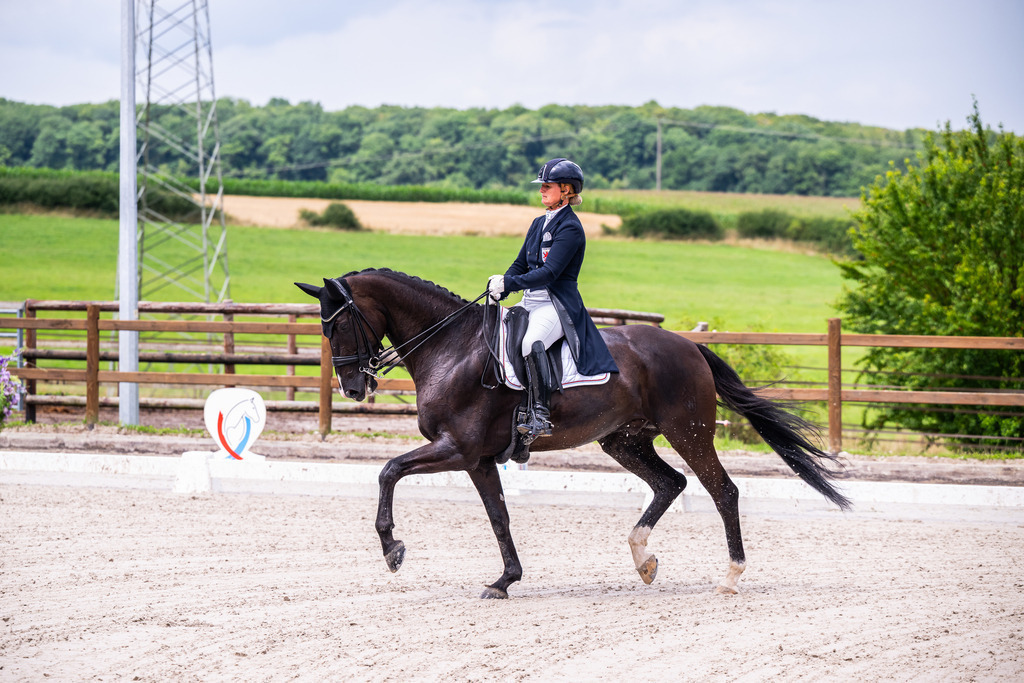 Luxembourg Dressage Championship 2025 - Senior League B | Luxembourg Dressage Championship 2025 - Kristine Møller-Engel on Zachary - Realisiert mit Pictrs.com