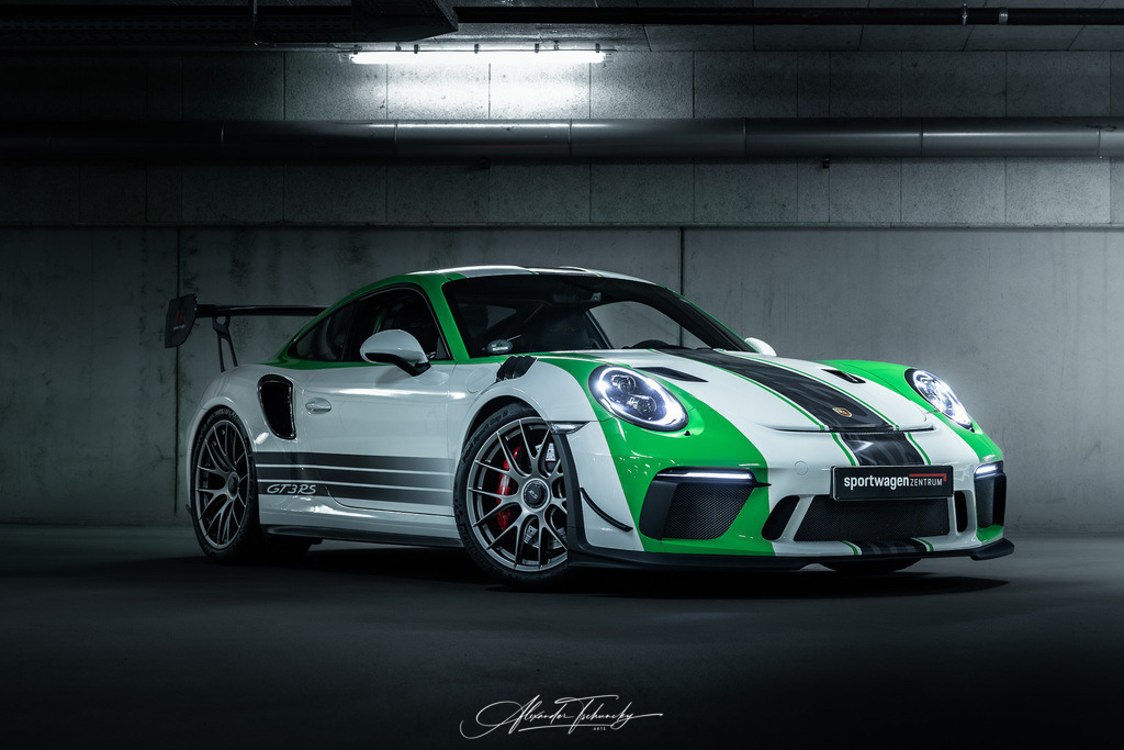 R6AT0275 _Alexander Tschuncky | Entdecken Sie die faszinierende Welt von Alexander Tschuncky Arts: Kreative Fotografie, atemberaubende Automobilkunst und hochwertiger Bilderdruck. Lassen Sie sich inspirieren! - Realisiert mit Pictrs.com