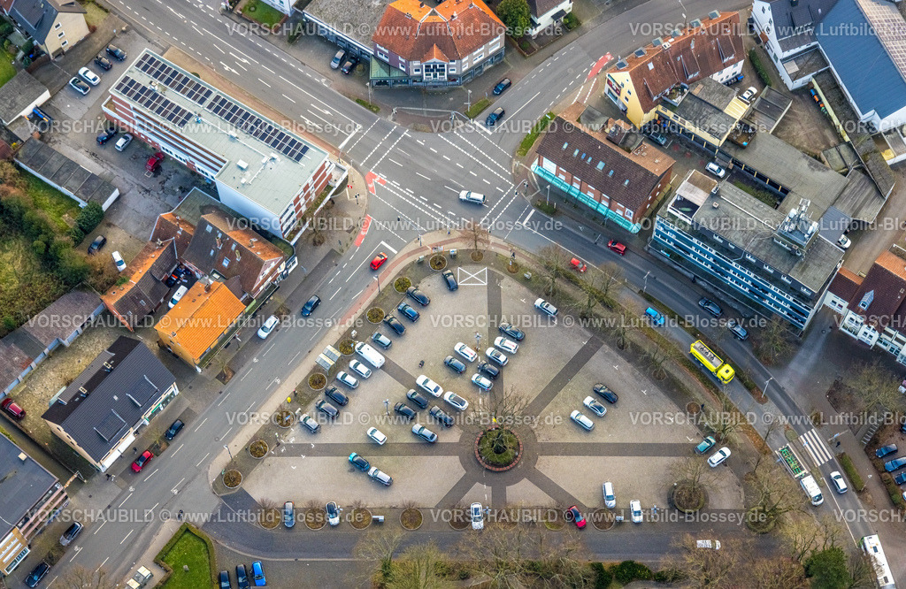 Hamm241201103 | Luftbild, evang. Sankt-Viktor-Kirche, Baustelle mit Neubau und Parkplatz Herringer Markt, Herringer Heide, Stadtbezirk Herringen, Hamm, Ruhrgebiet, Nordrhein-Westfalen, Deutschland