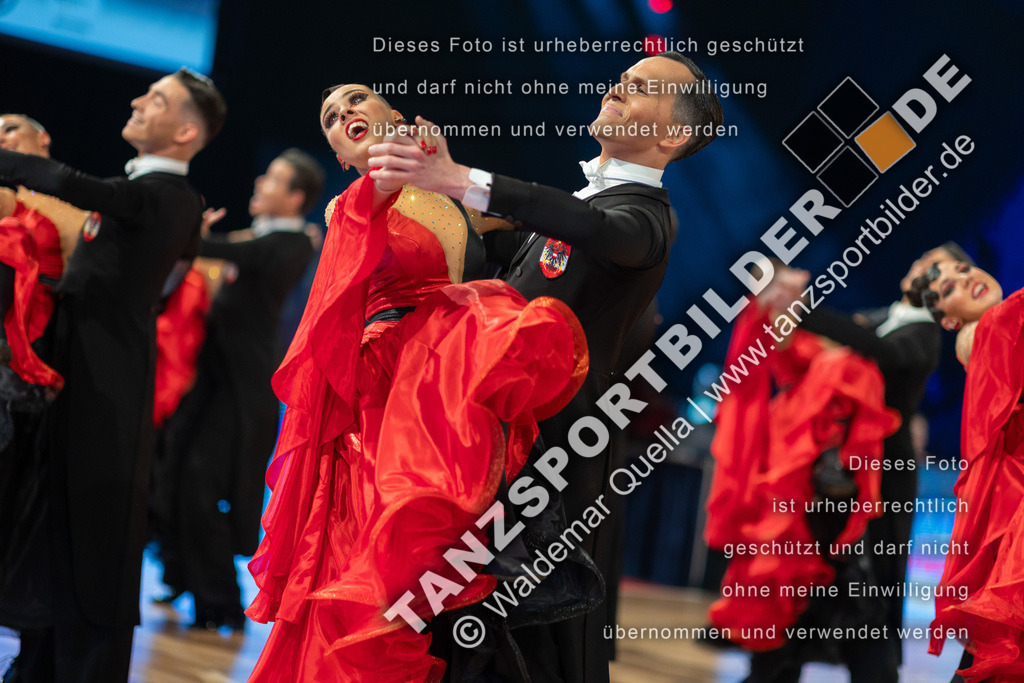 20251206-00352 | Hier finden Sie Tanz Bilder vom Latein und Standard Formationen tanzen. Sportbilder vom Tanzsport. Schöne Fotos und von Weltmeisterschaft, Europameisterschaft, Bundesliga, Regionalliga, Oberliga und Landesliga sowie von GOC Stuttgart, DanceComp, WM Bremen
