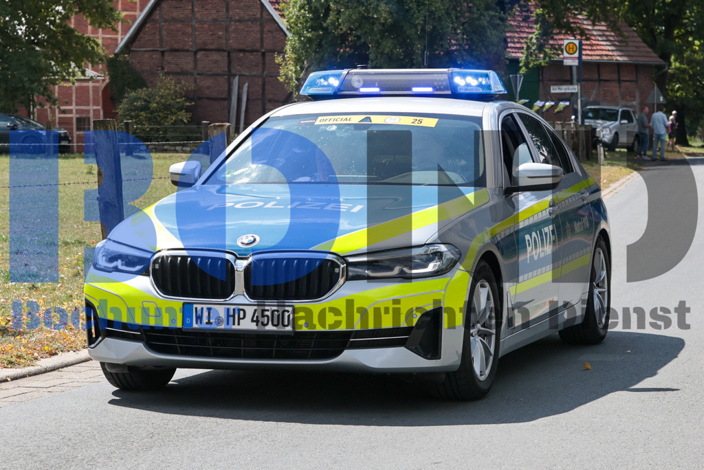 SES_DEUTOU20250821-53 | bond - Realisiert mit Pictrs.com