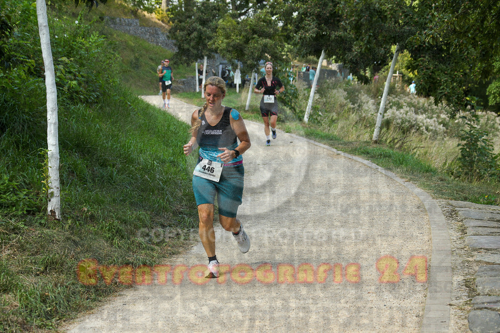 250824_1434_EX1_6705 | Sportfotografie im Rhein-Sieg Kreis, Köln, Bonn, NRW, Rheinland Pfalz, Hessen, etc. Unser Tätigkeitsfeld umfasst den Laufsport vom Volkslauf über den Marathon, Duathlon, Triathon bis zum Ultralauf wie Kölnpfad Ultra oder Schindertrail.