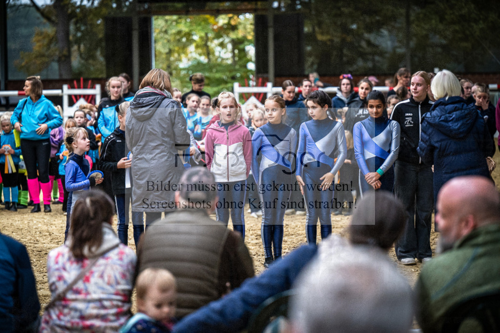 DOS_0269 | Entdecke hochwertige Reitturnierfotos von Foto Oger. Professionell, emotional und authentisch – jetzt Lieblingsmomente im Shop bestellen.Deutschlandweite Turnierfotografie. - Realisiert mit Pictrs.com