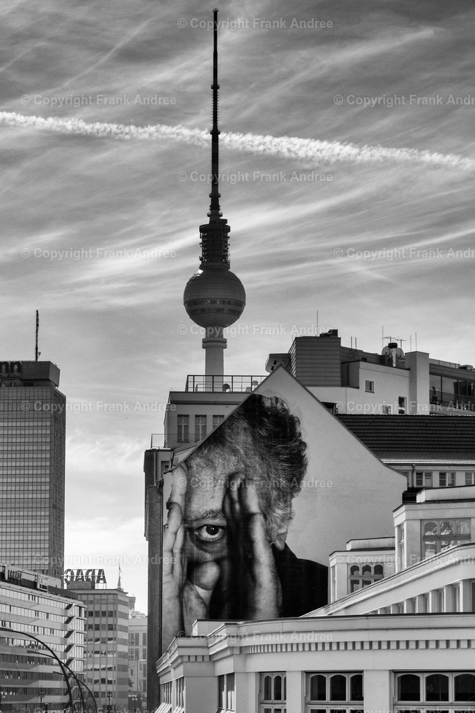 Berlin Prenzlauer Berg | Blick vom Prenzlauer Berg auf den Berliner Fernsehturm - Realisiert mit Pictrs.com