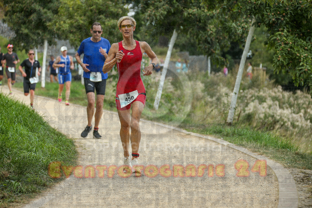 250824_1357_EX1_4397 | Sportfotografie im Rhein-Sieg Kreis, Köln, Bonn, NRW, Rheinland Pfalz, Hessen, etc. Unser Tätigkeitsfeld umfasst den Laufsport vom Volkslauf über den Marathon, Duathlon, Triathon bis zum Ultralauf wie Kölnpfad Ultra oder Schindertrail.