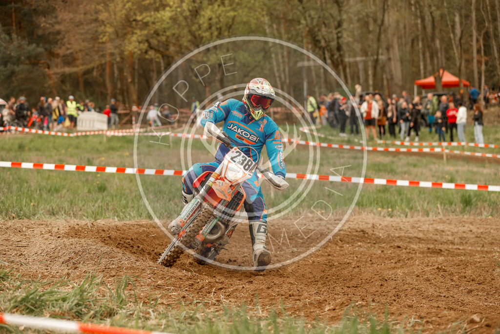 4TaktLauf2-135 | koppe-media - Realisiert mit Pictrs.com
