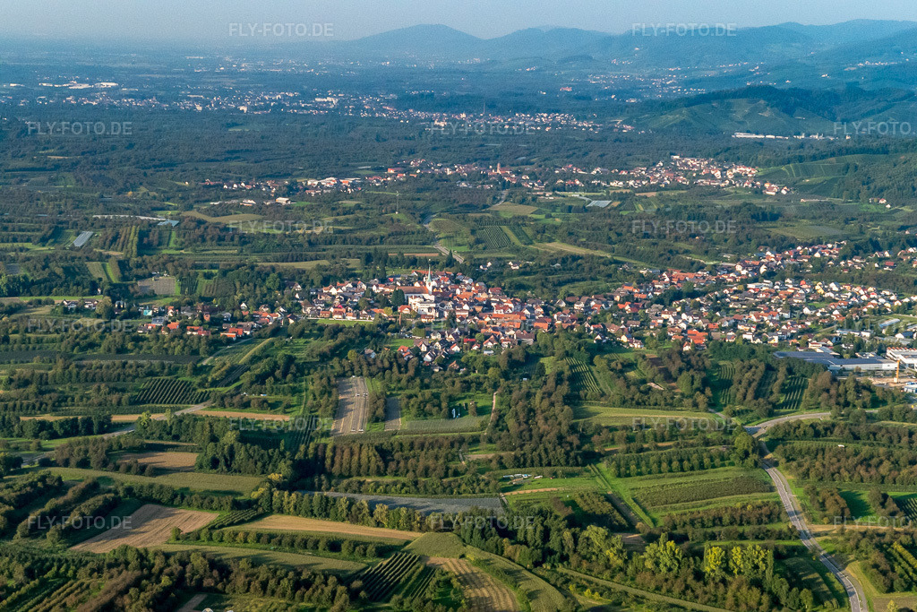 Luftbild: Ortsansicht von Süden im Ortsteil Ulm in Renchen im Bundesland Baden-Württemberg in Deutschland. Foto: P1010125.jpg vom 15.09.2014 durch Werner Riehm/FLY-FOTO.de