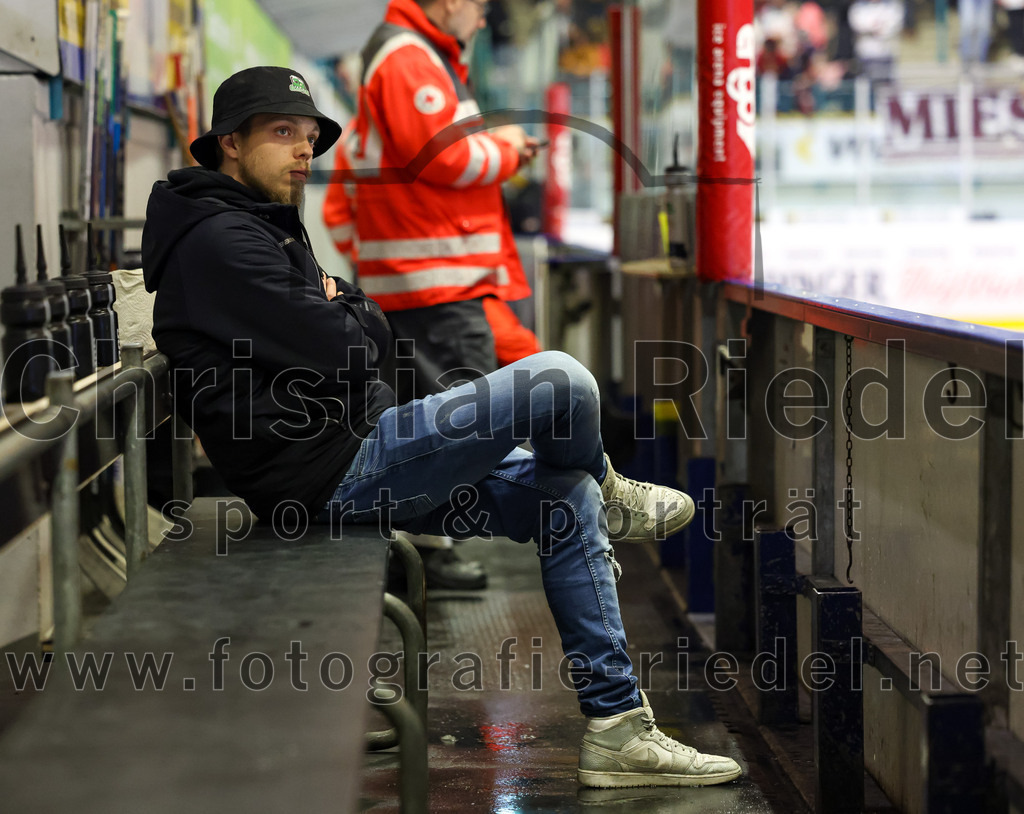 2023-03-19_137_TSV_Erding_gegen_TEV_Miesbach | Erding, Deutschland, 19.03.2023:
Eishockey, Bayernliga Playoffs 2022 / 2023, Halbfinale, TSV Erding gegen TEV Miesbach, Endergebnis: 

Foto: Christian Riedel / fotografie-riedel.net