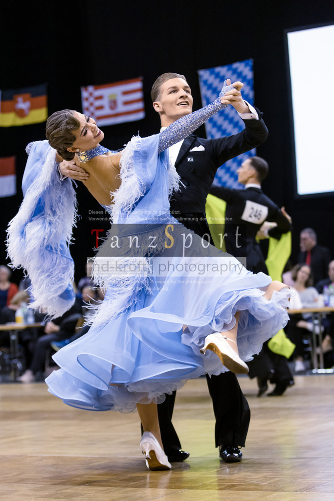 20241102_DM_HGR_Std_09690 | Tanzsportbilder, Standardtanz, Lateintanz, WDSF, DTV, LTVB, dancecomp, goc, hessen tanzt, blaues band der spree, walzer, tango, wiener walzer, slowfox, quickstepp, samba, rumba, cha-cha-cha, paso doble. jive, hd-kroft photography, turniertanzsport