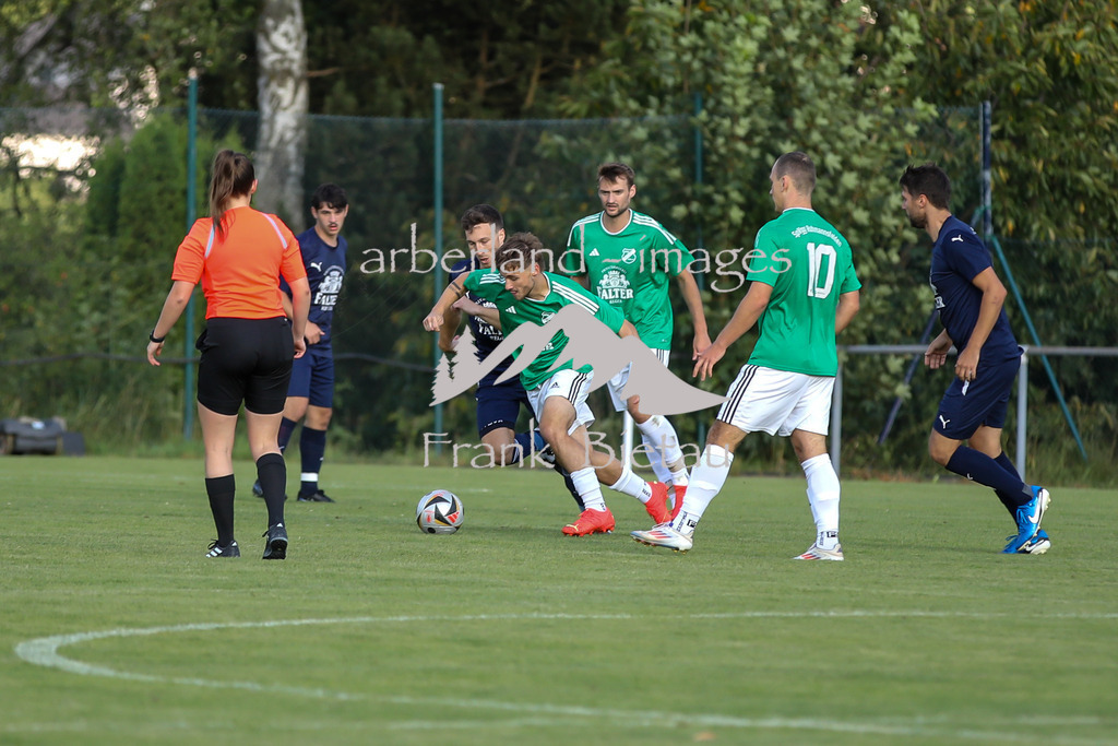 OE7A2905 | Medien- Sport- Entertainmentfotos