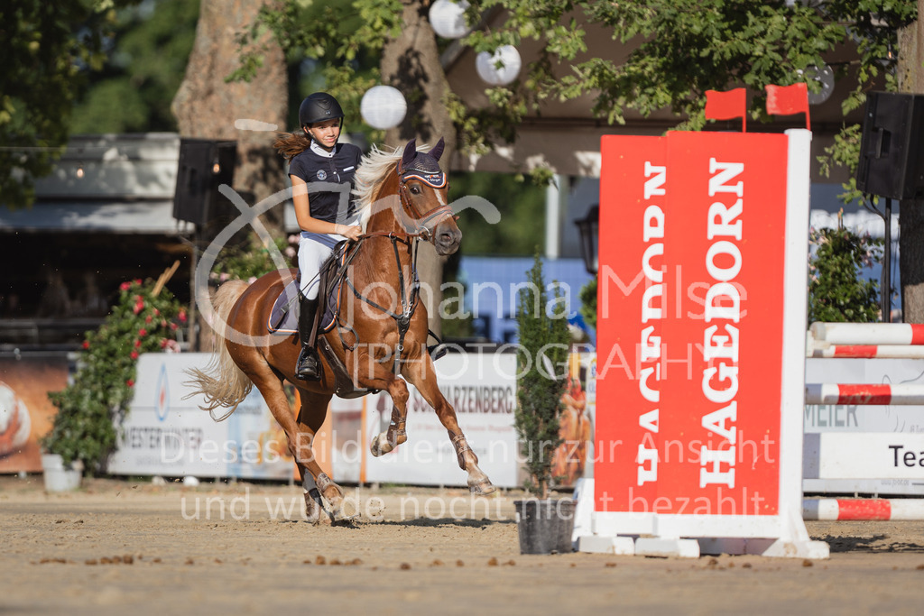 220825_Delbrueck_PonyTrophy-228 | Deine schönsten Turniermomente als professionelle Fotos! Entdecke hochwertige Pferdesport-Fotografie im Online-Shop. Jetzt Fotos finden & bestellen!