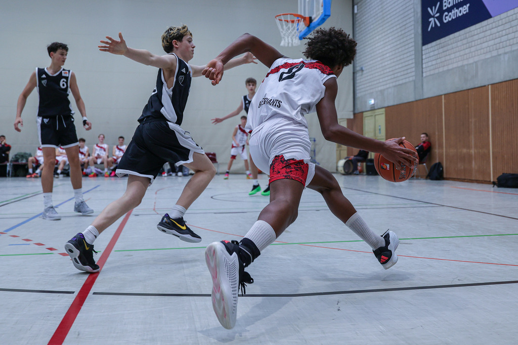 JBBL BAYER GIANTS vs Team BonnKöln RAG-58 | Fotos von Basketballspielen aus dem Raum NRW fotografiert von Gero Mueller-Laschet und Daniel Schaefer - Realisiert mit Pictrs.com