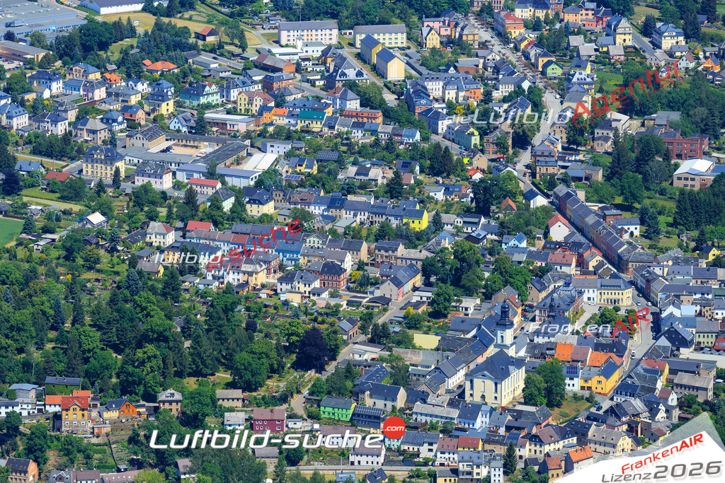 Die Luftaufnahme der Stadt Pausa wurde vom UL-Flugzeug heraus erstellt ( keine Drohne )- hohe Auflösung für beste Qualität