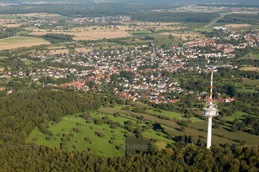 Luftbild: Fernmeldeturm- Bauwerk und Fernsehturm im Ortsteil Grünwettersbach in Karlsruhe im Bundesland Baden-Württemberg in Deutschland. Foto: IMG_32373.jpg vom 21.08.2010 durch Werner Riehm/FLY-FOTO.de