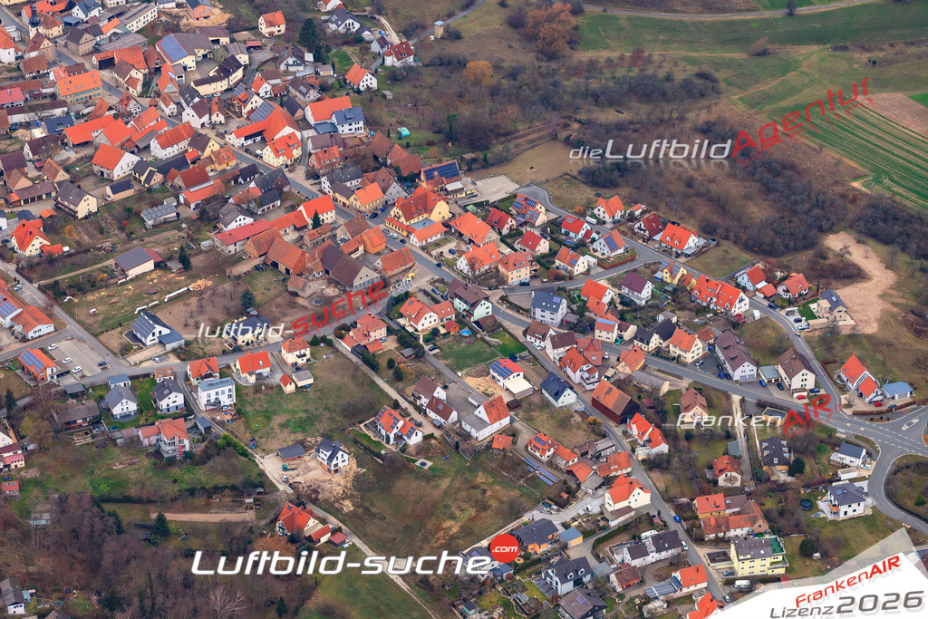 Das Luftbild der Stadt Pinzberg wurde 2018 vom Flugzeug heraus erstellt (keine Drohne) Aufnahmehöhe ca.400 Meter- hohe Auflösung für beste Druck-Qualität