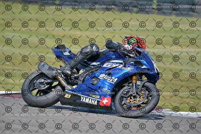 26BT02-0685 | markuskiefer.com - Realisiert mit Pictrs.com