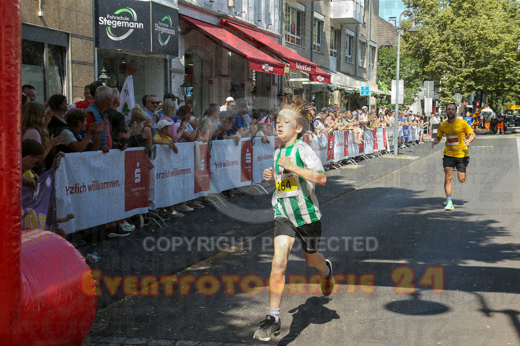 250621_1040_EX1_2052 | Sportfotografie im Rhein-Sieg Kreis, Köln, Bonn, NRW, Rheinland Pfalz, Hessen, etc. Unser Tätigkeitsfeld umfasst den Laufsport vom Volkslauf über den Marathon, Duathlon, Triathon bis zum Ultralauf wie Kölnpfad Ultra oder Schindertrail.