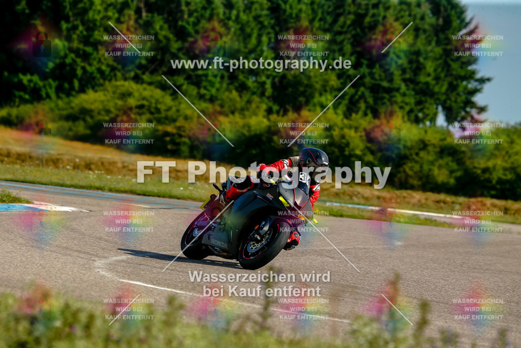 Chambley Juli-0484 | Hier findet Ihr Bilder von Touristenfahrten auf der Nürburgring Nordschleife oder von anderen Veranstaltungen die ich besucht habe. Viel Spass beim Durch Schauen 