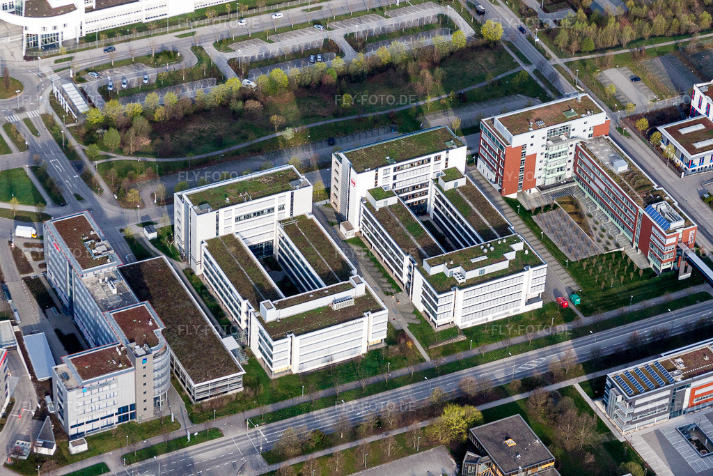 Luftbild: Verwaltungsgebäude des Unternehmens der Vodafone D2 GmbH Niederlassung Süd-West in Weilimdorf im Ortsteil Weilimdorf in Stuttgart im Bundesland Baden-Württemberg in Deutschland. Foto: IMG_39223.jpg vom 03.04.2011 durch Werner Riehm/FLY-FOTO.de