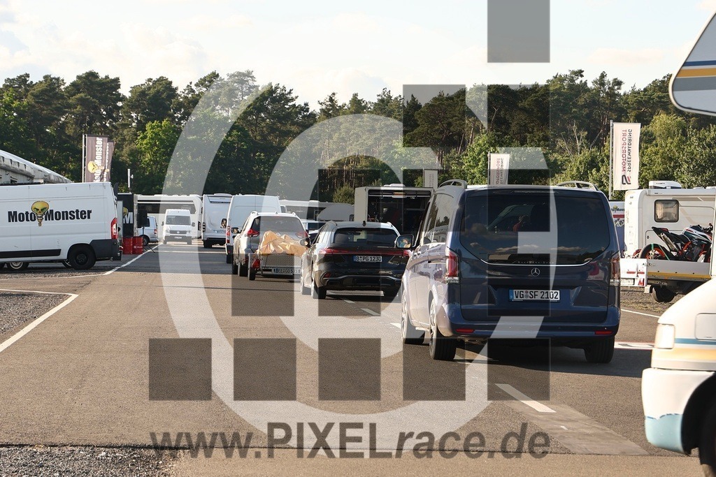 social-20260605_10022 | Schöne Erinnerungen an spannende Momente - das festzuhalten ist unser Job. PIXELrace.de ist seit 2003 auf den Rennstrecken Europas unterwegs um die Action draußen beim Fahren und die wunderbare Stimmung imm Fahrerlager für euch einzufangen.