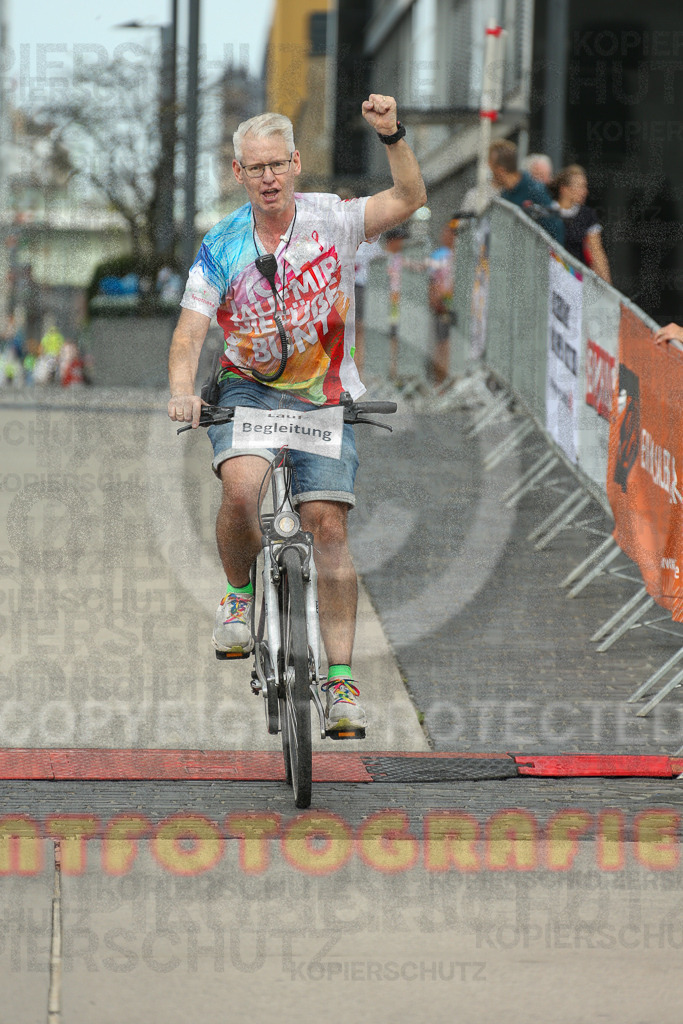250920_1315_EX1_3930 | Sportfotografie im Rhein-Sieg Kreis, Köln, Bonn, NRW, Rheinland Pfalz, Hessen, etc. Unser Tätigkeitsfeld umfasst den Laufsport vom Volkslauf über den Marathon, Duathlon, Triathon bis zum Ultralauf wie Kölnpfad Ultra oder Schindertrail.