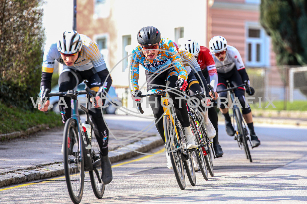 ..... | LEONDING,AUSTRIA,24.März.24 - 63.Radsaisoneröffnungsrennen Leonding Road Cycling League , Image shows: 
Photo: WAPICS / Andreas Willdoner