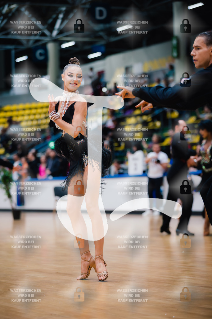 Hessen Tanzt WDSF International Open Latin 34th (34) Yevgen Golovchenko _ Evita Badt (Schwarz-Weiß-Club Pforzheim)-2025-05-18-3918 | Webshop for digital downloads and prints of dance sport, event & show photographer Julian Link - Realisiert mit Pictrs.com