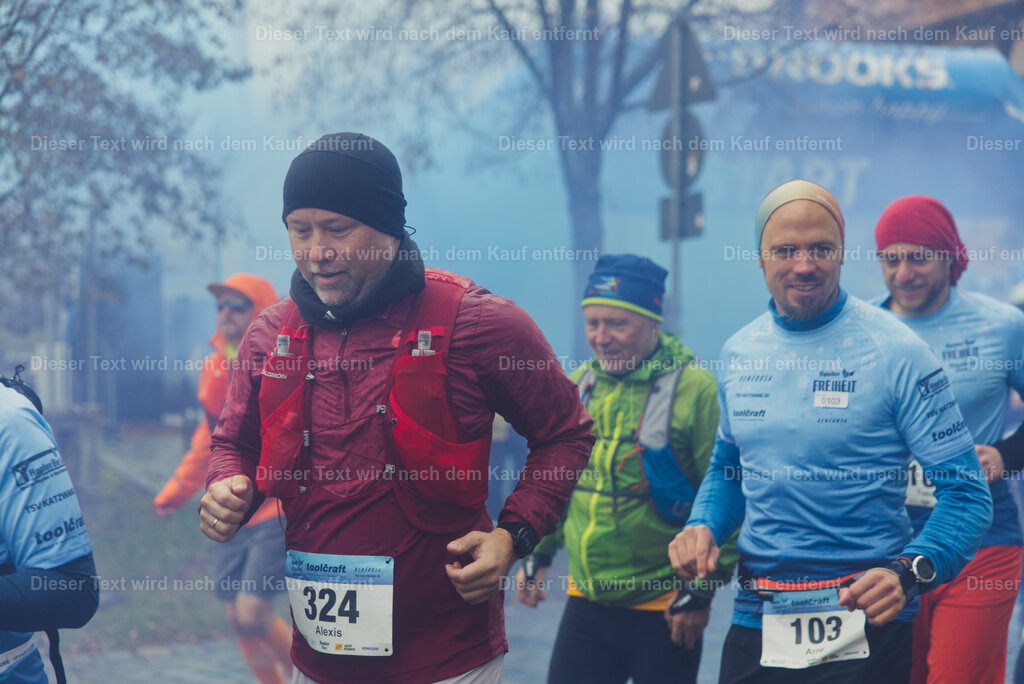 cineathletes-huegelland-2025-11-09-10-00-43 | Sportfotografie rund um Obstacle Course Racing und Trail Run - Realisiert mit Pictrs.com