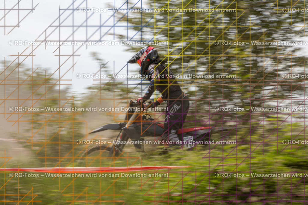 Niederwürzbach 3 Lauf-517 | Sportfotografie von RO-Fotos: Motorsport, Motocross, Enduro, Laufveranstaltungen und Triathlon. Professionelle Fotos von Sportlern und Events. - Realisiert mit Pictrs.com