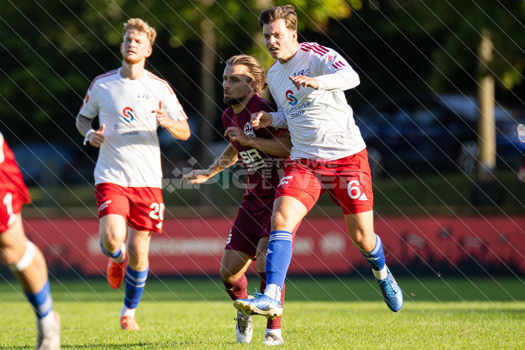 20250928_Picselweb-Fotografie_1R3_2737 | Spielszenen aus dem Spiel VfL Güldenstern Stade - Rotenburger SV. Ergebnis 0:3 - Realisiert mit Pictrs.com