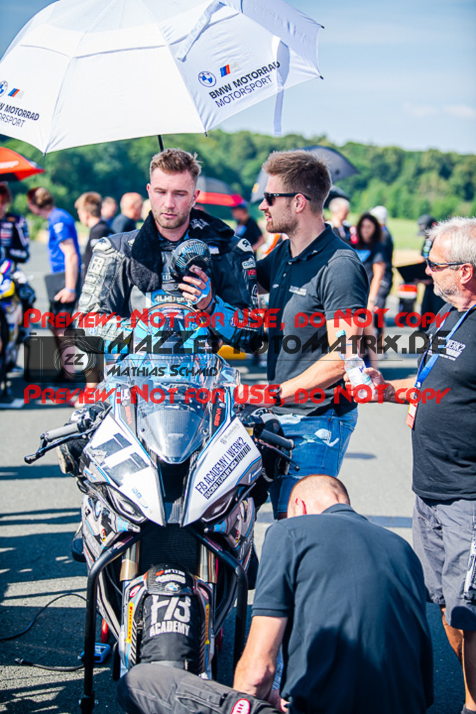 MaZZes_FotoMatrix_220724_0875 | Fotograf Mathias Schmid
Sportfotograf,
Eventfotograf,
Hochzeitsfotograf,
Portraitfotograf