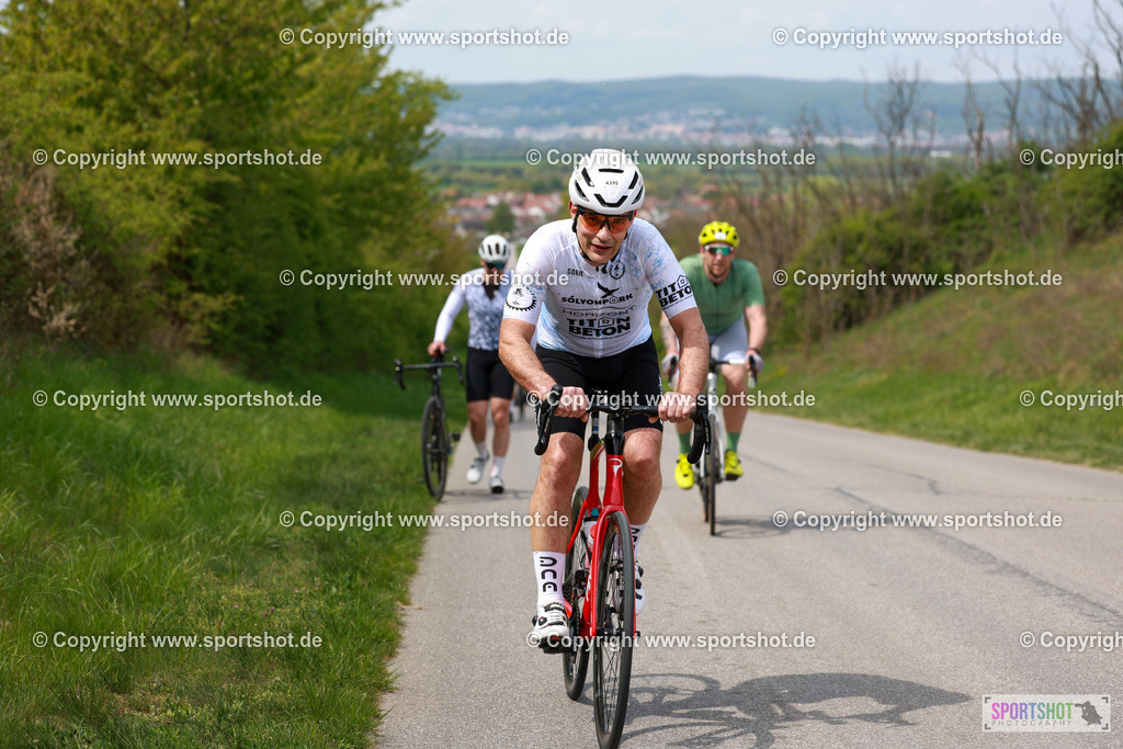 957_AR6_0910 | Neusiedlersee Radmarathon 2026@sportshot_your_pictrs #yourpictures#roadtowm2029 #nrm #neusiedlerseeradmarathon #neusiedlersee #neusiedlerseetourismus #burgenland #mörbisch #nrm26 #burgenlandtourismus #voglundco #poweredbyburgenlandtourismus #radsport #rad #marathon #ucigranfondo #visitburgenland #ucigranfondoworldseries
