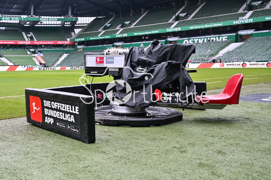 SV Werder Bremen - FC Bayern München | BREMEN, GERMANY - 14. FEBRUARY: Ein Blick ins Bremer Weserstadion vor dem Bundesligamatch zwischen dem SV Werder Bremen und dem FC Bayern München am 22. Spieltag im Weserstadion / DFL REGULATIONS PROHIBIT ANY USE OF PHOTOGRAPHS AS IMAGE SEQUENCES AND/OR QUASI-VIDEO / Symbolbild / Symbolfoto