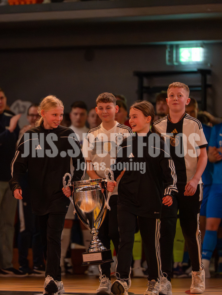 39. OM-Supercup-1 | jns.sportfotos - Realisiert mit Pictrs.com