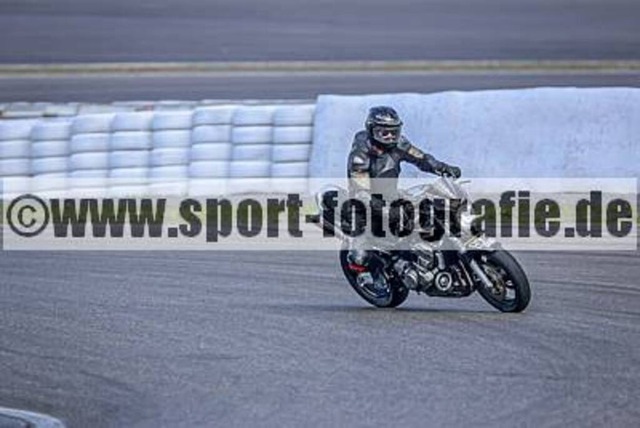 spof4883 | Professionelle Fotos von Sportveranstaltungen, aber auch Hochzeiten und anderen Events. - Realisiert mit Pictrs.com