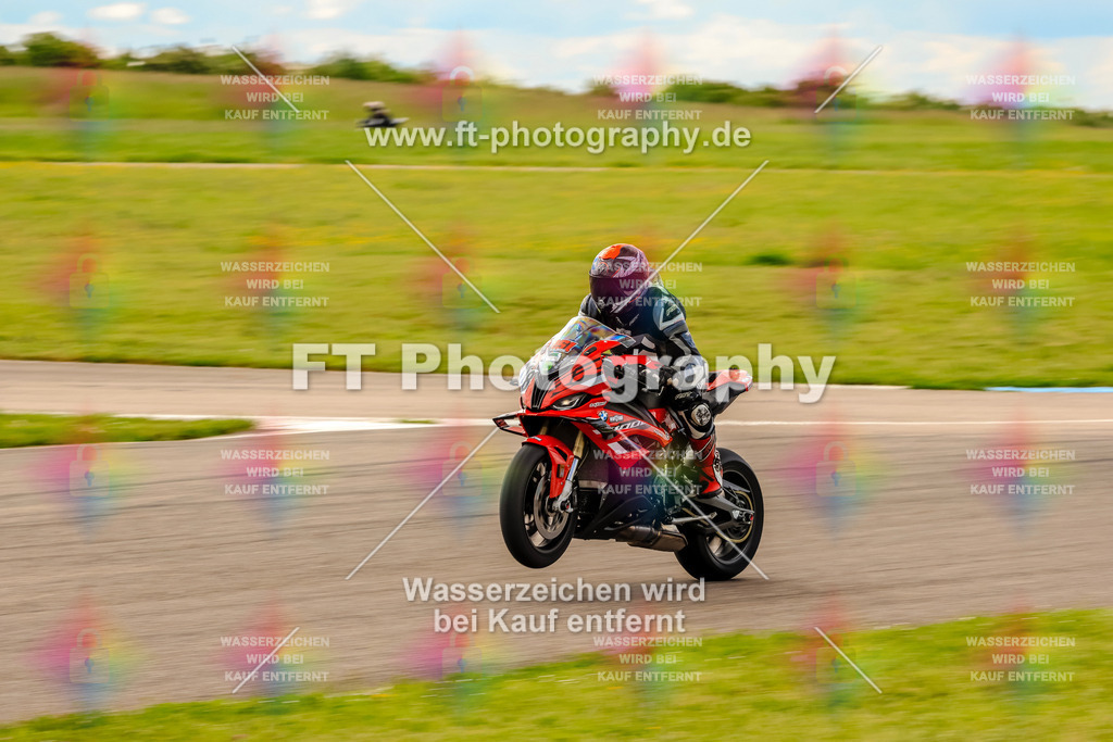 MotoTeam-1387 | Hier findet Ihr Bilder von Touristenfahrten auf der Nürburgring Nordschleife oder von anderen Veranstaltungen die ich besucht habe. Viel Spass beim Durch Schauen 