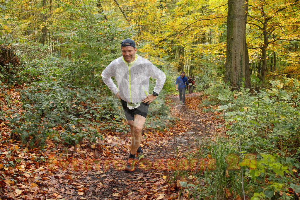 251026_1251_EV4_5945 | Sportfotografie im Rhein-Sieg Kreis, Köln, Bonn, NRW, Rheinland Pfalz, Hessen, etc. Unser Tätigkeitsfeld umfasst den Laufsport vom Volkslauf über den Marathon, Duathlon, Triathon bis zum Ultralauf wie Kölnpfad Ultra oder Schindertrail.
