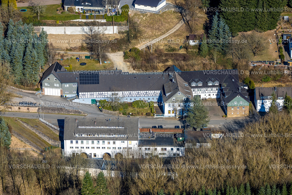 Kirchhundem250308682Rinsecke | Luftbild, Fachwerkgebäude Rinsecker Straße 2-9, Rinsecke, Kirchhundem, Sauerland, Nordrhein-Westfalen, Deutschland