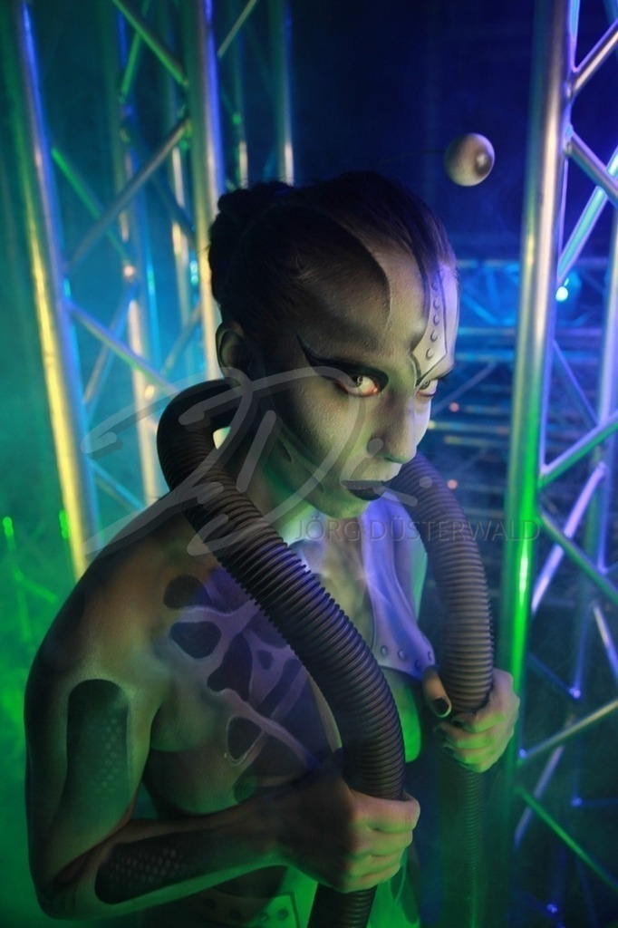 Bodypainting-ALIEN_9203 | #003 | Modell: Ann-Kristin | Foto: Alexander Große-Strangmann - Realisiert mit Pictrs.com