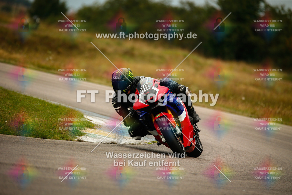 _MOT7254 | Hier findet Ihr Bilder von Touristenfahrten auf der Nürburgring Nordschleife oder von anderen Veranstaltungen die ich besucht habe. Viel Spass beim Durch Schauen 