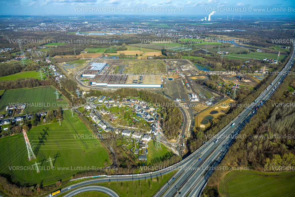 Dortmund260305289 | Luftbild, LogPoint Ruhr, Brache des ehemaligen Knepper-Kraftwerks, Baustelle mit Logistikhallen für neues Gewerbegebiet und Industriegebiet als Logistikpark und Gewerbepark, Baustelle mit neuer Zufahrt, Autobahn A45, Fernsicht, Dortmund, Ruhrgebiet, Nordrhein-Westfalen, Deutschland