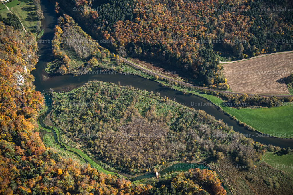 3704857 | Donau und Biotop Brausel bei Rechtenstein