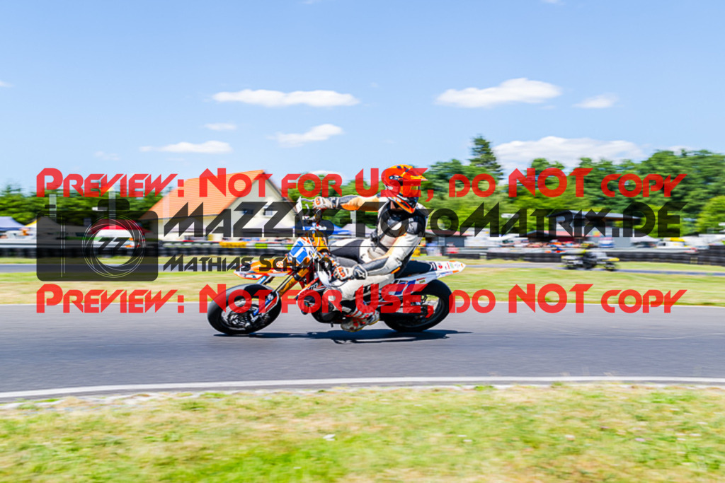 MaZZes_FotoMatrix_220702_1991 | S3