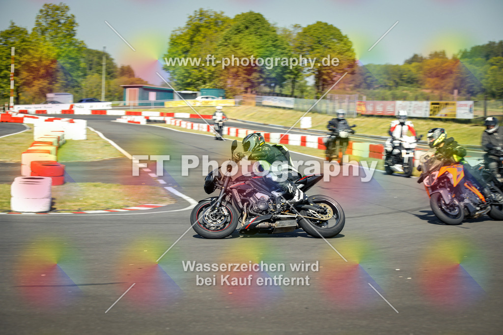 OBK_Mai_Volker_Adam-10348 | Hier findet Ihr Bilder von Touristenfahrten auf der Nürburgring Nordschleife oder von anderen Veranstaltungen die ich besucht habe. Viel Spass beim Durch Schauen 