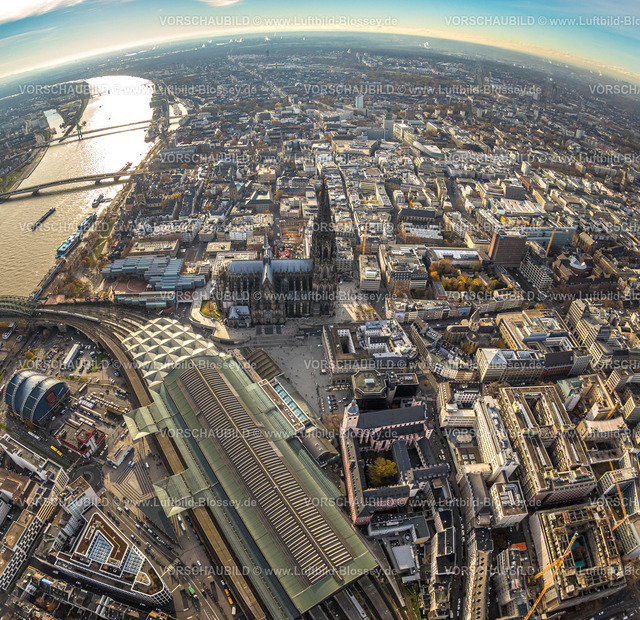 Koeln231105222 | Luftbild, City und Altstadt Übersicht mit Kölner Dom und Hauptbahnhof, Gleisbogen DB Werk Betriebsbahnhof, Erdkugel, Fisheye Aufnahme, Fischaugen Aufnahme, 360 Grad Aufnahme, tiny world, little planet, fisheye Bild, Altstadt, Köln, Rheinland, Nordrhein-Westfalen, Deutschland