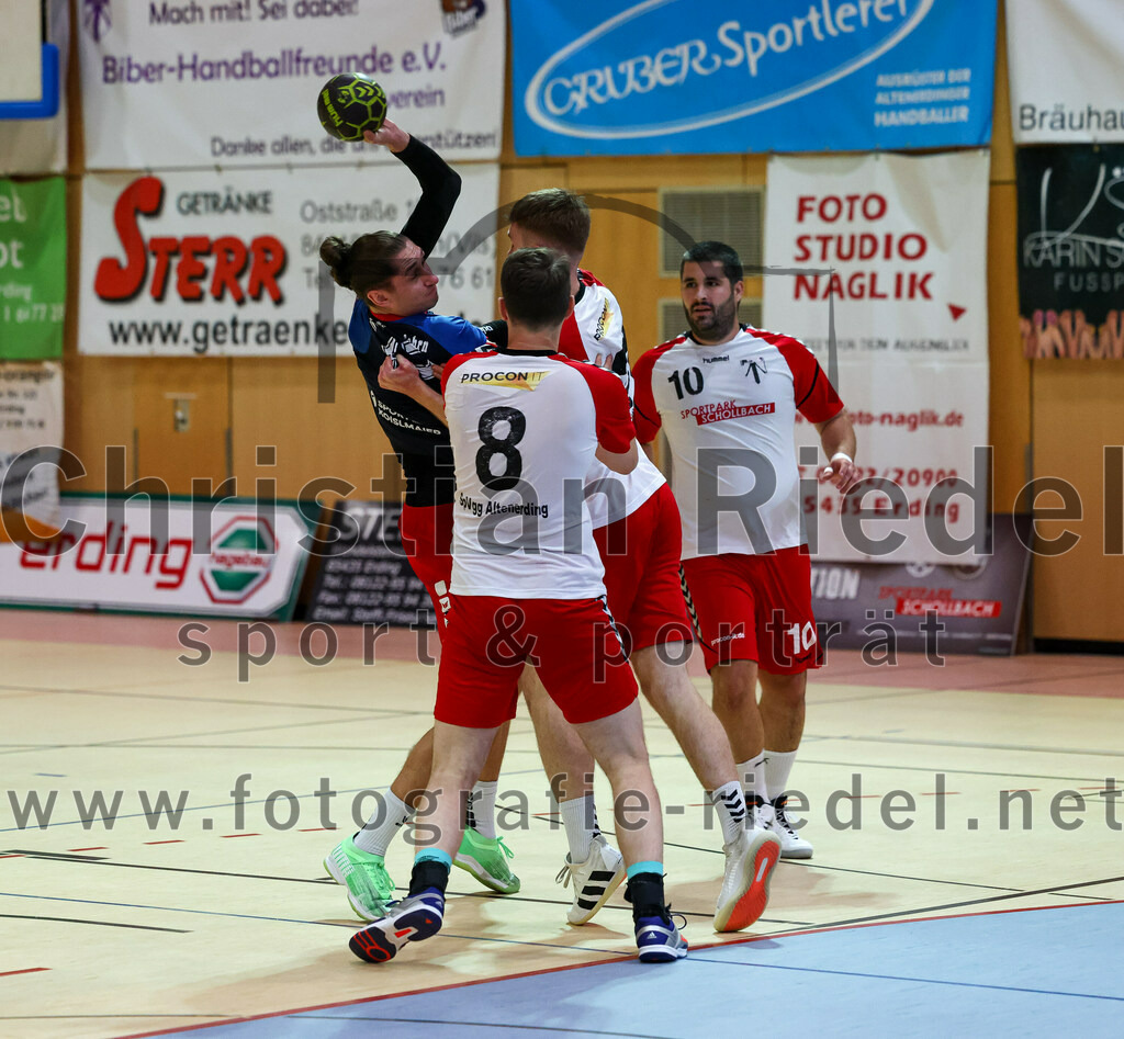 2022-09-24_021_SpVgg_Altenerding_gegen_HSG_Freising-Neufahrn | Erding, Deutschland, 24.09.2022:
Handball, Bezirksoberliga Männer 2022 / 2023, 2. Spieltag, SpVgg Altenerding gegen HSG Freising-Neufahrn, Endergebnis: 18:26

Christian Heldner (HSG Freising-Neufahrn, #17), Quirin Huber (SpVgg Altenerding, #8), Severin Lößl (SpVgg Altenerding, #21), Christian Loris (SpVgg Altenerding, #10)

Foto: Christian Riedel / fotografie-riedel.net