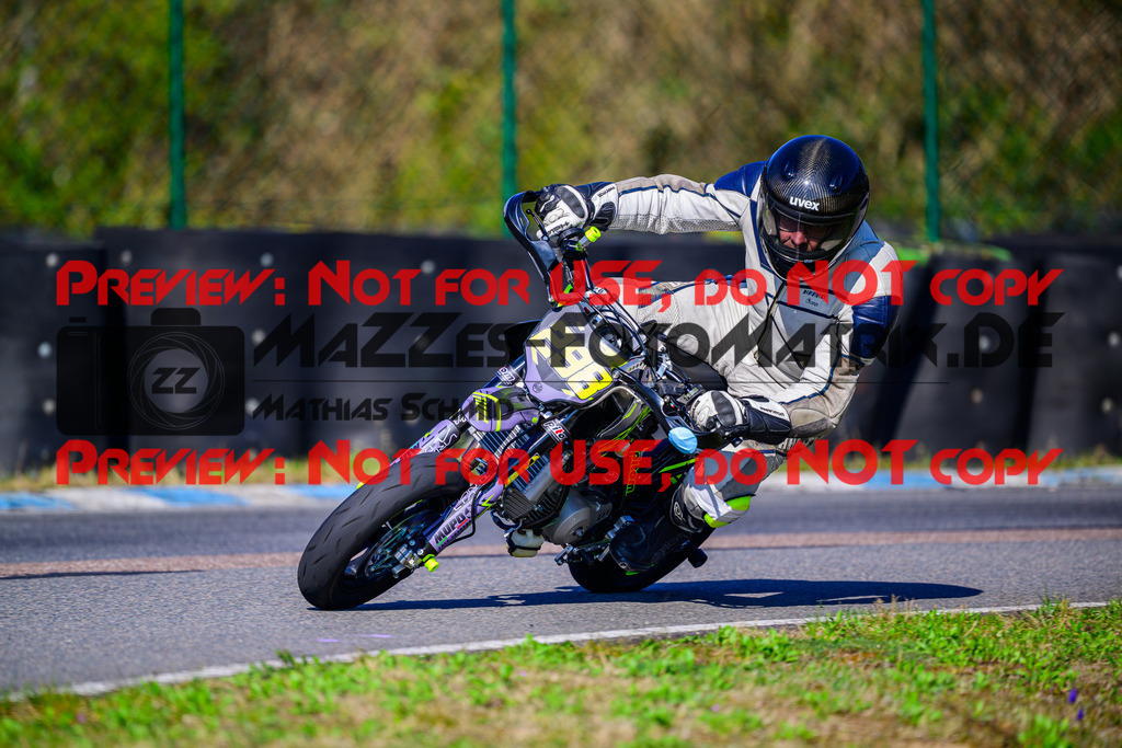 MaZZes_Fotomatrix_20250328_6007705_7946 | Fotograf Mathias Schmid
Sportfotograf,
Eventfotograf,
Hochzeitsfotograf,
Portraitfotograf