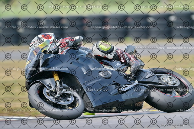 25bt04-1615 | markuskiefer.com - Realisiert mit Pictrs.com